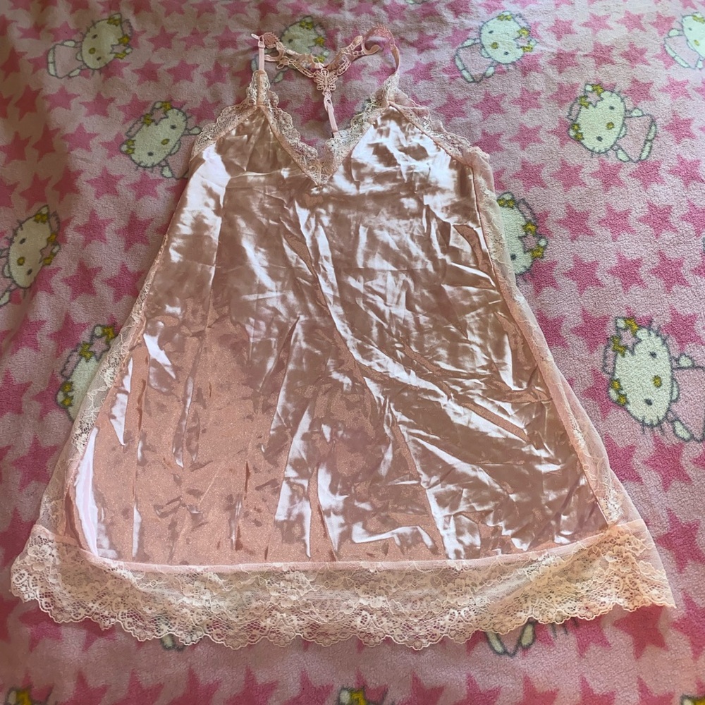 Elegant Pink Lace Trim Nightgown